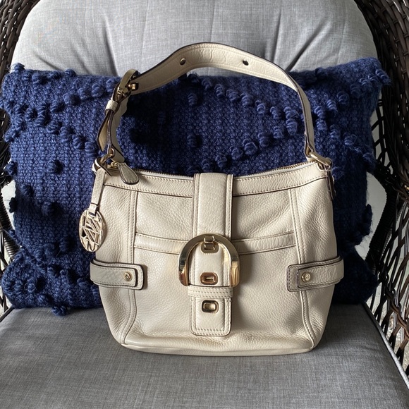 Cream Anne Klein Purse - Picture 1 of 6
